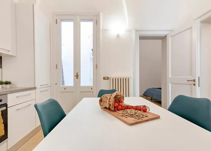 Blue Loft - Old Town Apartment Sit