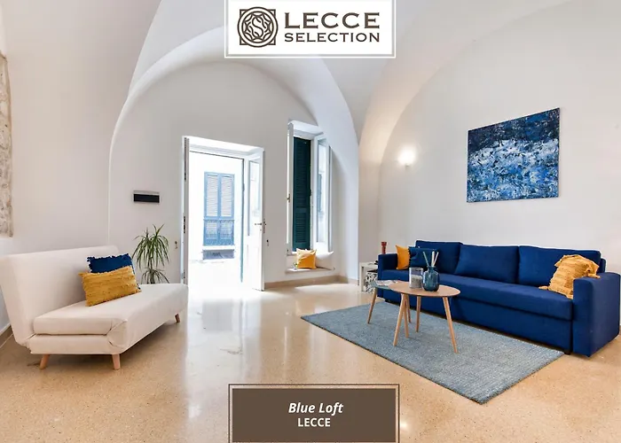 Blue Loft - Old Town Apartment Sit
